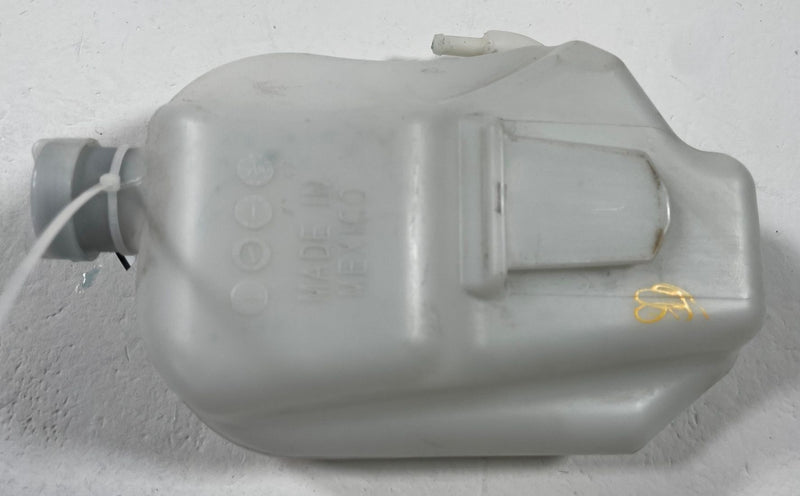 Load image into Gallery viewer, 23 - 26 HONDA HR-V RADIATOR COOLANT RESERVOIR RECOVERY TANK BOTTLE 2.0L # 112660
