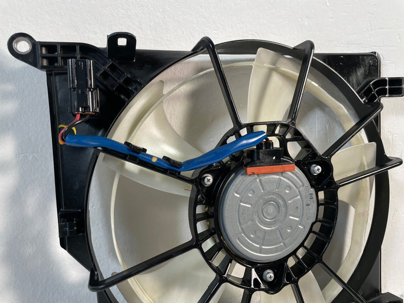 Load image into Gallery viewer, 2019-2022 ACURA ILX FRONT LEFT SIDE RADIATOR COOLING FAN SHROUD ASSEMBLY #107062
