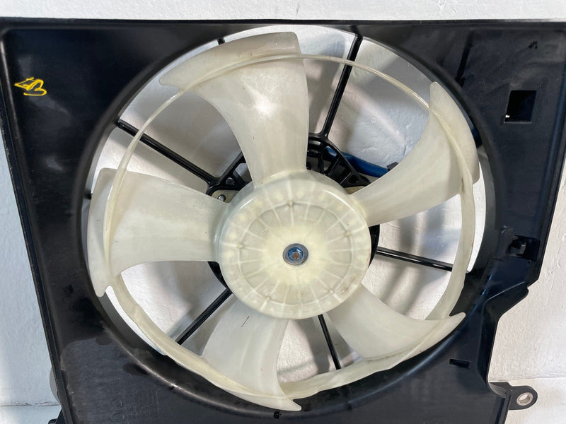 Load image into Gallery viewer, 2019-2022 ACURA ILX FRONT LEFT SIDE RADIATOR COOLING FAN SHROUD ASSEMBLY #107062
