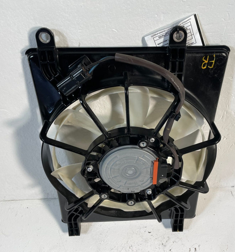 Load image into Gallery viewer, 2019-2022 ACURA ILX FRONT RIGHT SIDE RADIATOR COOLING FAN SHROUD ASSEMBLY 107071
