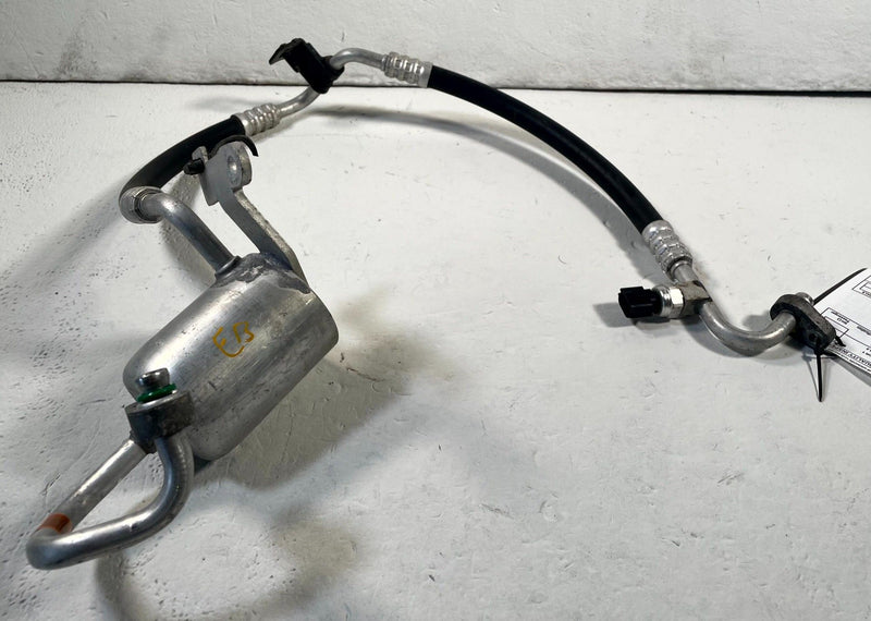 Load image into Gallery viewer, 2022-2024 HYUNDAI IONIQ 5 AC AIR CONDITIONING DISCHARGE HOSE PIPE TUBE # 114067
