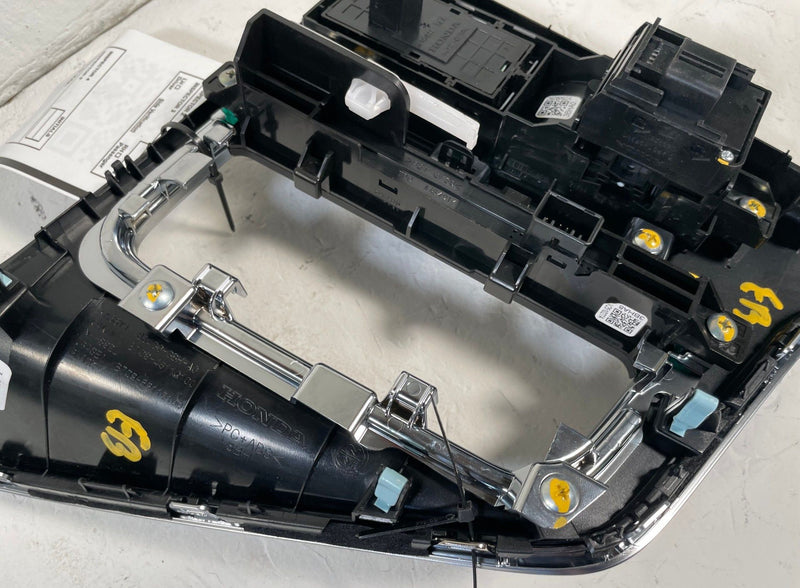 Load image into Gallery viewer, 2025-2026 ACURA ADX TRANSMISSION GEAR SHIFT BEZEL TRIM PLATE W/ SWITCHES #113990
