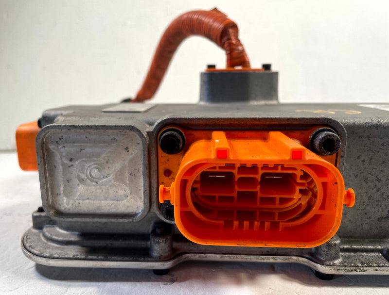Load image into Gallery viewer, 2022 - 2025 HYUNDAI IONIQ 5 RWD HIGH VOLTAGE JUNCTION BOX CONTROL UNIT # 114057
