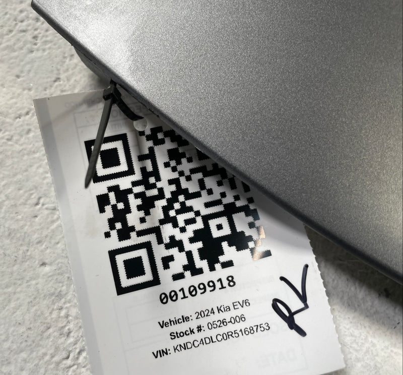 Load image into Gallery viewer, 2022 - 2024 KIA EV6 GT LINE REAR LEFT SIDE WHEEL ARCH FLARE TRIM MOLDING #109918
