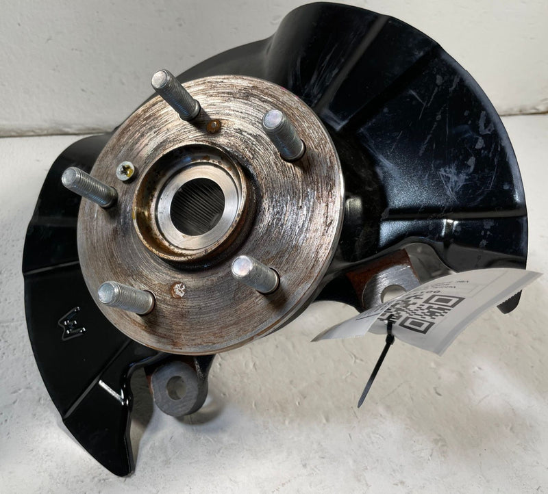 Load image into Gallery viewer, 2025 - 2026 ACURA ADX FRONT RIGHT PASSENGER SIDE SPINDLE KNUCKLE HUB # 114012
