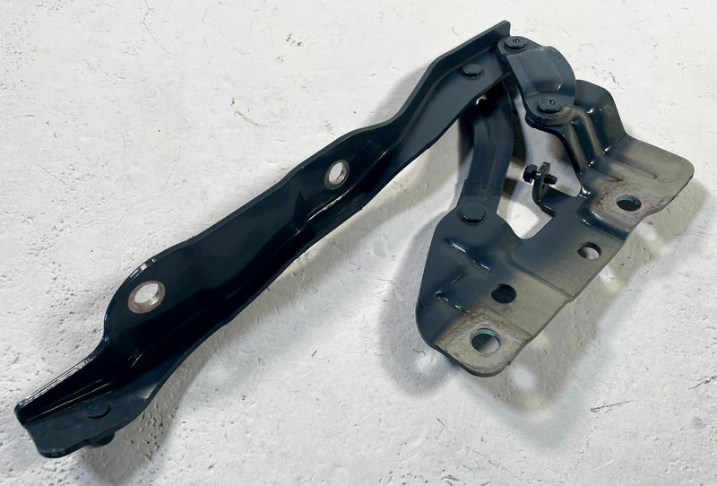 Load image into Gallery viewer, 2022 - 2024 HYUNDAI IONIQ 5 FRONT LEFT &amp; RIGHT SIDE HOOD HINGES PAIR # 114058
