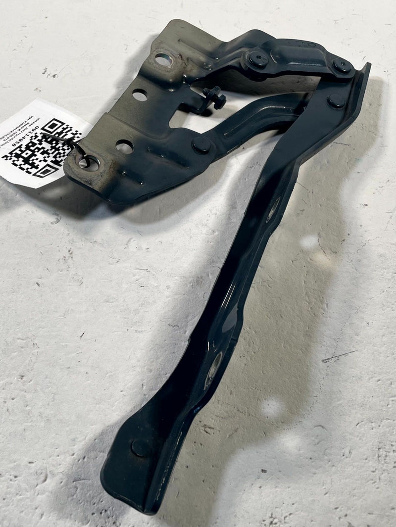 Load image into Gallery viewer, 2022 - 2024 HYUNDAI IONIQ 5 FRONT LEFT &amp; RIGHT SIDE HOOD HINGES PAIR # 114058
