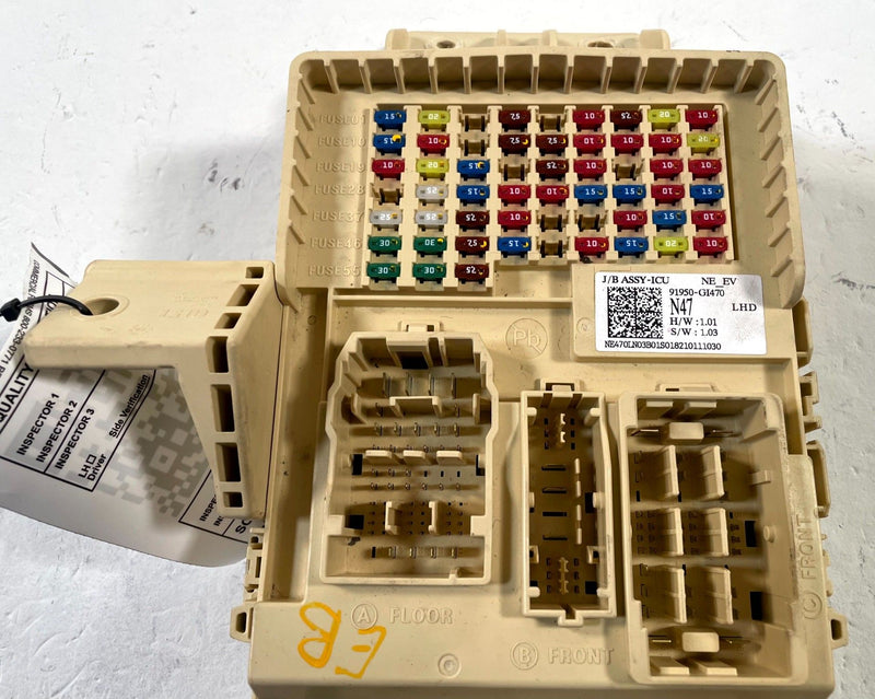 Load image into Gallery viewer, 2022-24 HYUNDAI IONIQ 5 SE DASH DASHBOARD FUSE RELAY JUNCTION BOX BLOCK # 114047
