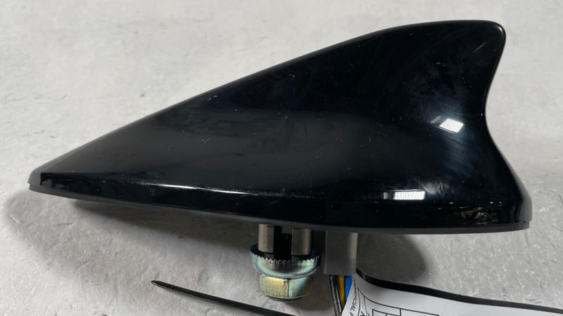 Load image into Gallery viewer, 2022-24 HYUNDAI IONIQ 5 TOP ROOF SATELLITE SHARK FIN RADIO ANTENNA BLACK #108562
