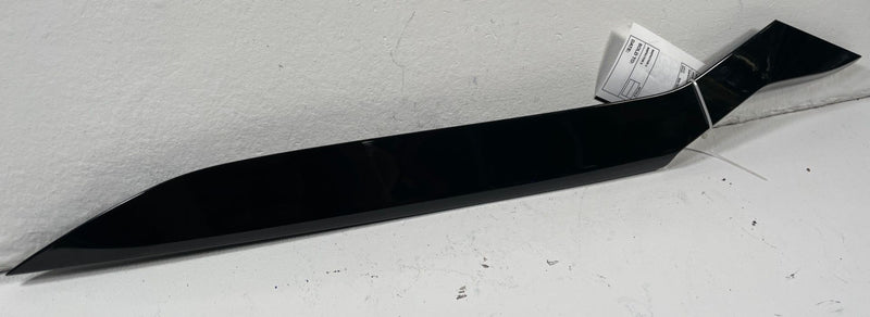 Load image into Gallery viewer, 2022-2025 KIA EV6 GT LINE REAR LEFT SIDE D PILLAR QUARTER PANEL MOLDING #109928
