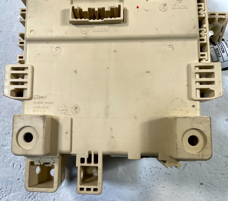 Load image into Gallery viewer, 2022-24 HYUNDAI IONIQ 5 SE DASH DASHBOARD FUSE RELAY JUNCTION BOX BLOCK # 114047
