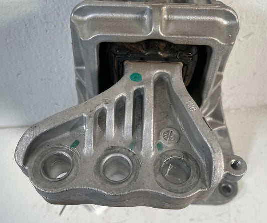 2025-2026 ACURA ADX FRONT RIGHT PASSENGER SIDE ENGINE MOUNT BRACKET 1.5L
