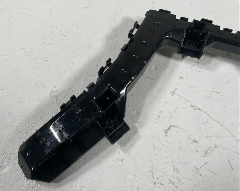 Load image into Gallery viewer, 2023-2026 HONDA HR-V REAR RIGHT SIDE BUMPER RETAINER MOUNT BRACKET 2.0L #112666
