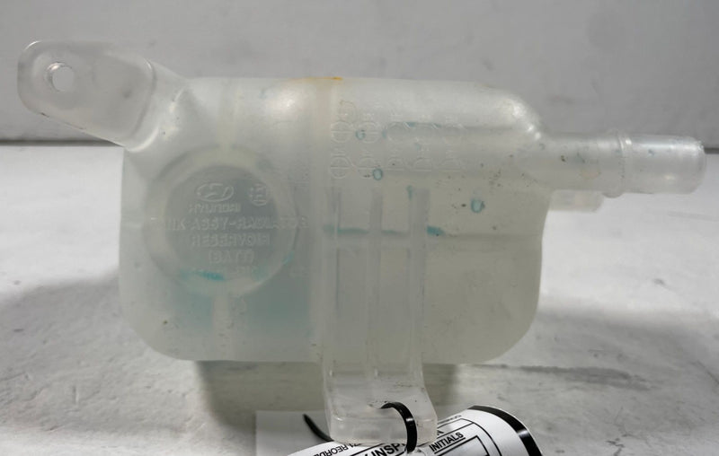 Load image into Gallery viewer, 2022-2024 HYUNDAI IONIQ 5 RADIATOR OVERFLOW EXPANSION TANK RESERVOIR # 108543
