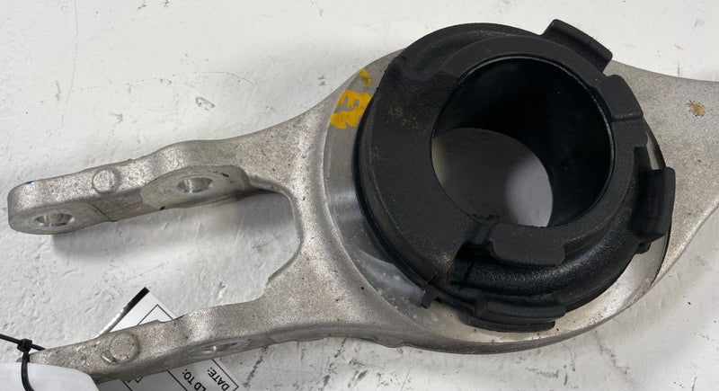 Load image into Gallery viewer, 2022-2025 KIA EV6 REAR RIGHT PASSENGER LOWER CONTROL ARM SPRING PERCH # 109925
