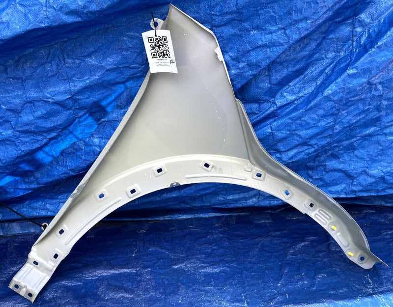 Load image into Gallery viewer, HYUNDAI IONIQ 5 FRONT LEFT DRIVER SIDE FENDER ASSEMBLY GRAY (C5G) 2025 # 109153
