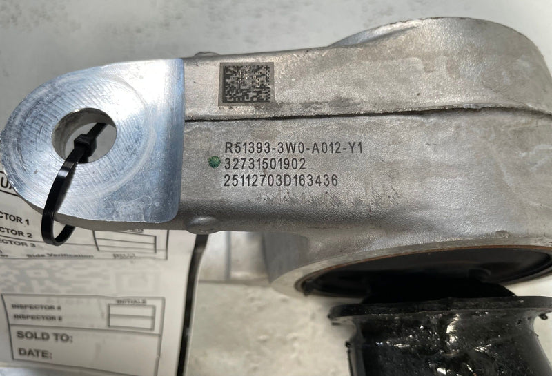 Load image into Gallery viewer, 2025 - 2026 ACURA ADX FWD FRONT RIGHT PASSENGER SIDE LOWER CONTROL ARM # 114034
