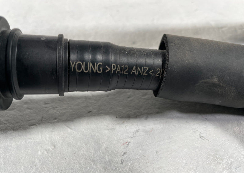 Load image into Gallery viewer, 22-24 HYUNDAI IONIQ 5 ENGINE AUXILIARY COOLANT WATER PUMP VALVE HOSE # 108551
