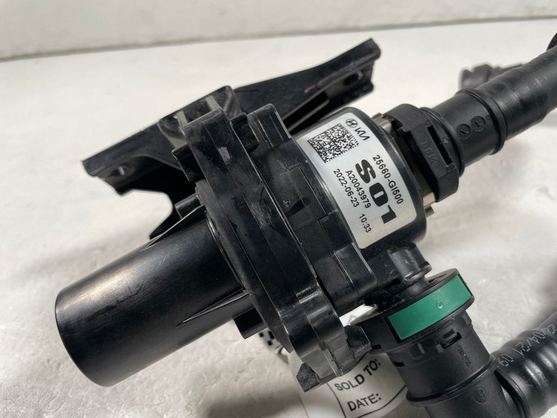 Load image into Gallery viewer, 22-24 HYUNDAI IONIQ 5 ENGINE AUXILIARY COOLANT WATER PUMP VALVE HOSE # 108551
