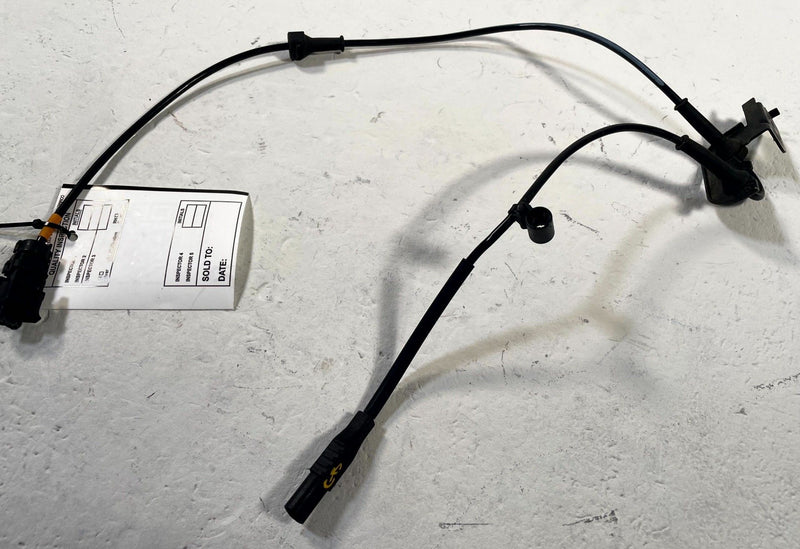 Load image into Gallery viewer, 2022-2025 HYUNDAI IONIQ 5 FRONT LEFT DRIVER SIDE ABS WHEEL SPEED SENSOR # 114064
