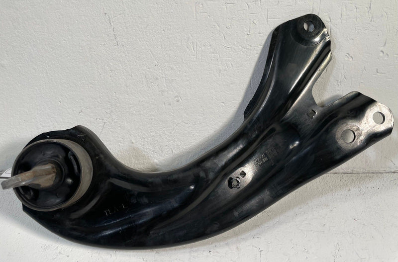 Load image into Gallery viewer, 2025 - 2026 ACURA ADX REAR LEFT DRIVER SIDE TRAILING CONTROL ARM # 113983
