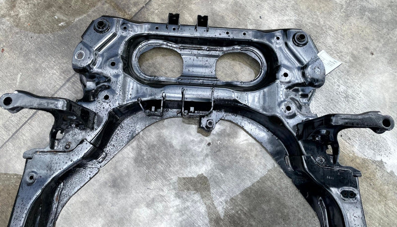 Load image into Gallery viewer, 2022-2025 NISSAN ROGUE FRONT SUSPENSION SUBFRAME CROSSMEMBER CRADLE 1.5L #111701
