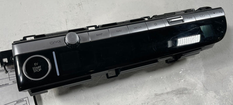 Load image into Gallery viewer, 2022 - 2024 HYUNDAI IONIQ 5 FRONT DASH A/C HEATER CONTROL SWITCH UNIT # 108555
