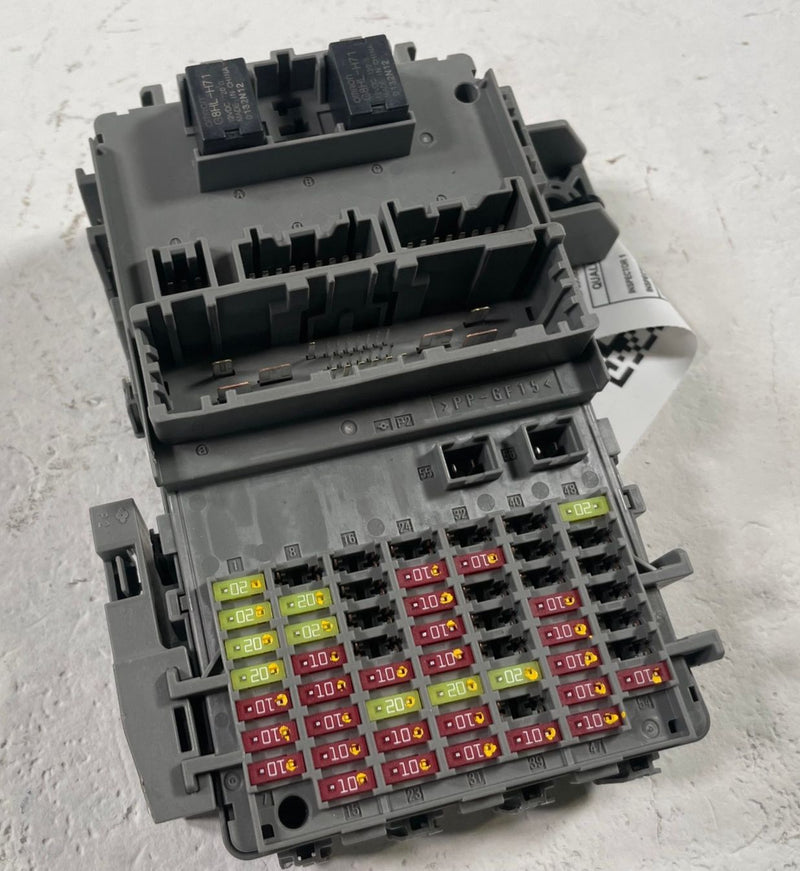 Load image into Gallery viewer, 2023 - 2025 HONDA HR-V LX UNDER DASH FUSE RELAY CABIN JUNCTION BOX 2.0L # 112652
