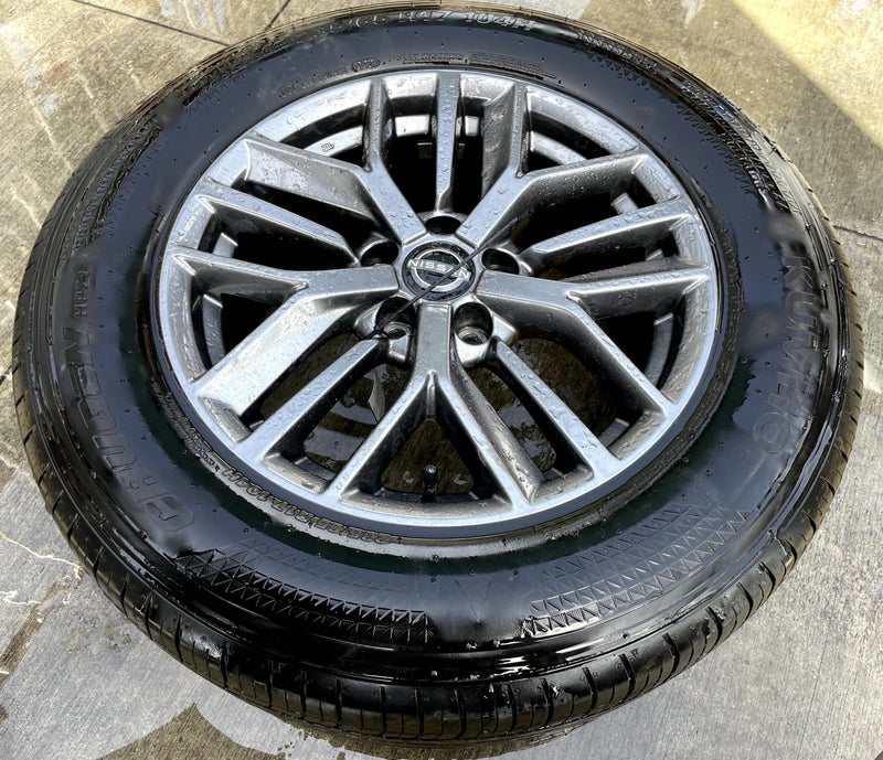 Load image into Gallery viewer, NISSAN ROGUE S 17x7-1/2 15 SPOKE SILVER ALLOY WHEEL RIM W/TIRE 2021-2025 #111709

