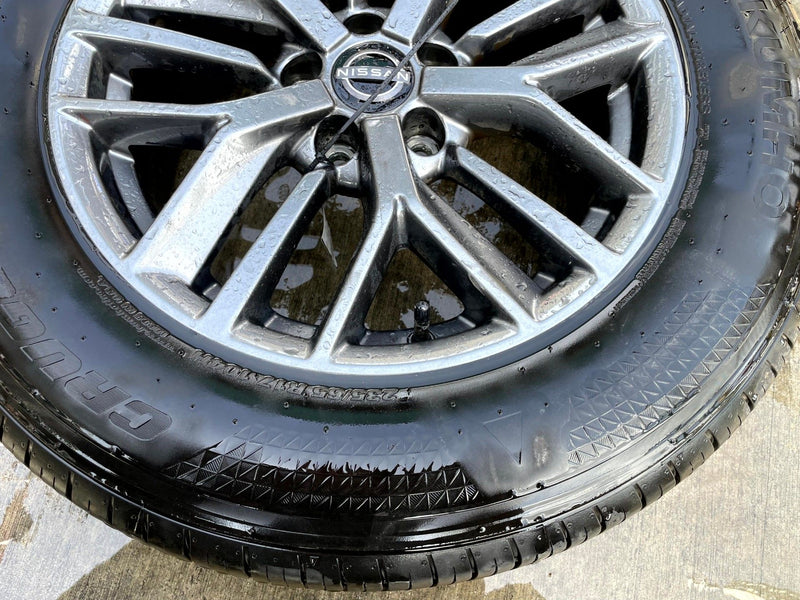 Load image into Gallery viewer, NISSAN ROGUE S 17x7-1/2 15 SPOKE SILVER ALLOY WHEEL RIM W/TIRE 2021-2025 #111709
