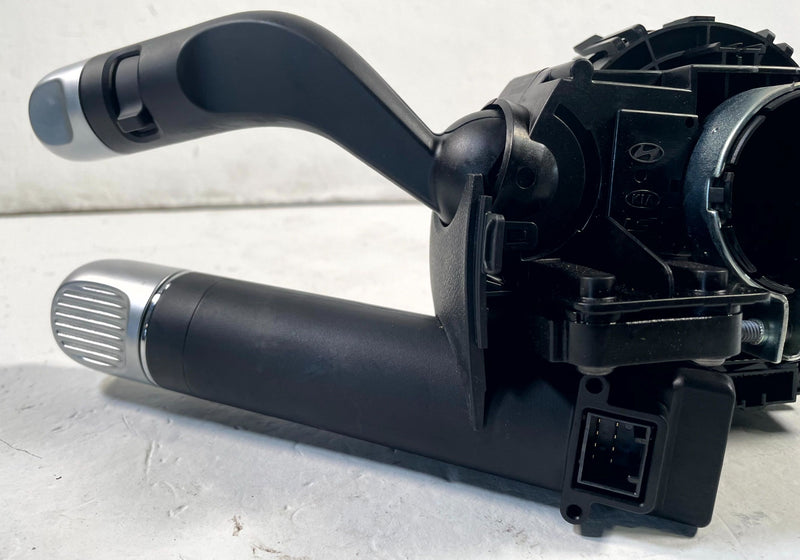 Load image into Gallery viewer, 2022 - 2024 HYUNDAI IONIQ 5 TURN SIGNAL &amp; WIPER CONTROL SWITCH ASSEMBLY # 114059
