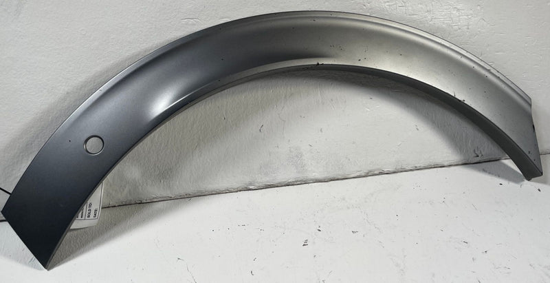 Load image into Gallery viewer, 2022-2024 KIA EV6 GT LINE REAR RIGHT SIDE WHEEL ARCH FLARE TRIM MOLDING # 109922
