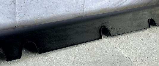 2025-2026 HYUNDAI IONIQ 5 RIGHT SIDE SKIRT ROCKER PANEL MOLDING BLACK