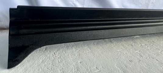2025-2026 HYUNDAI IONIQ 5 RIGHT SIDE SKIRT ROCKER PANEL MOLDING BLACK