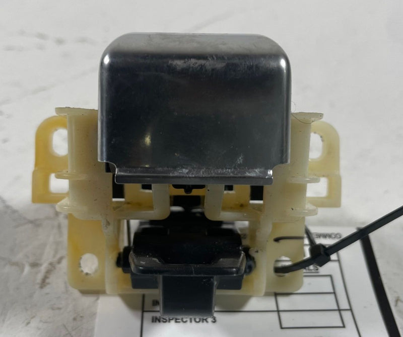 Load image into Gallery viewer, 23-26 HONDA HR-V FRONT CENTER CONSOLE ARMREST LID COVER LATCH LOCK 2.0L #112650
