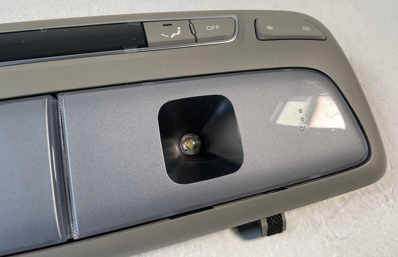 Load image into Gallery viewer, 2020 - 2022 KIA TELLURIDE REAR DOME LIGHT LAMP W/ CLIMATE CONTROLS # 107123
