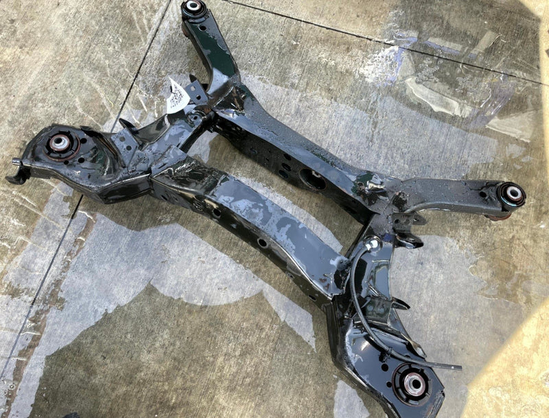 Load image into Gallery viewer, 2021-2025 NISSAN ROGUE AWD REAR SUSPENSION SUBFRAME CROSSMEMBER CRADLE # 111714
