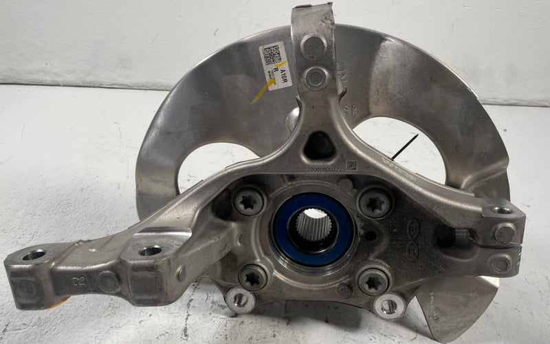 Load image into Gallery viewer, 22-25 KIA EV6 FRONT RIGHT PASSENGER SIDE SPINDLE KNUCKLE W/ BEARING HUB # 109913
