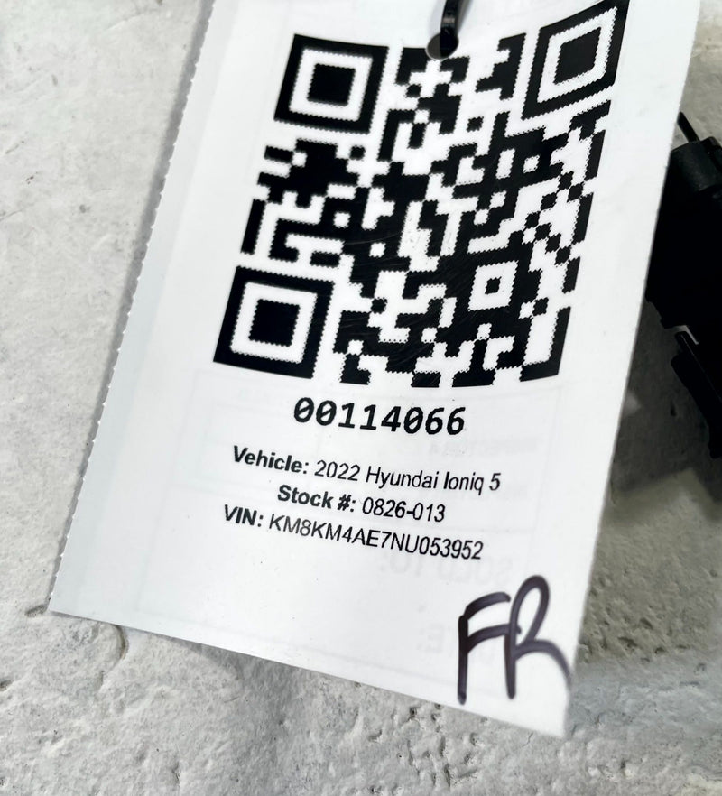 Load image into Gallery viewer, 2022 - 2025 HYUNDAI IONIQ 5 FRONT RIGHT SIDE ABS WHEEL SPEED SENSOR # 114066
