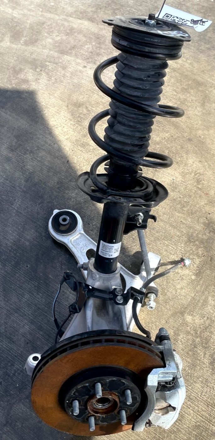 Load image into Gallery viewer, 2024 - 2025 NISSAN ROGUE AWD FRONT RIGHT SIDE SUSPENSION KNEE ASSEMBLY # 111712
