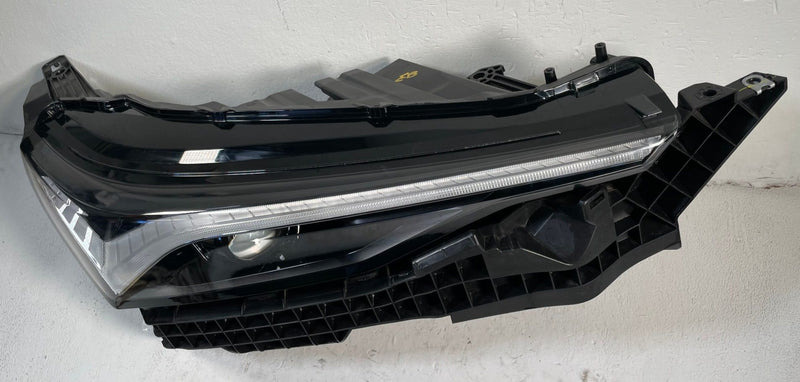Load image into Gallery viewer, 2025 - 2026 ACURA ADX FRONT RIGHT PASSENGER SIDE LED HEADLIGHT HEADLAMP # 114006
