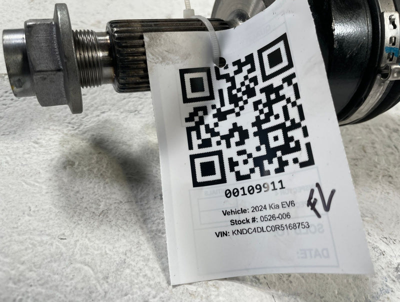 Load image into Gallery viewer, 2022-2024 KIA EV6 FRONT LEFT OR RIGHT SIDE AXLE SHAFT HALFSHAFT # 109911
