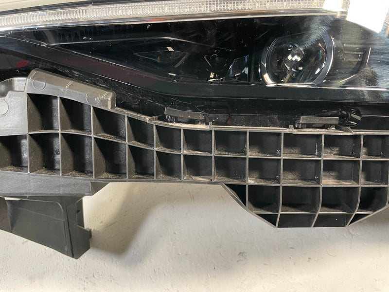 Load image into Gallery viewer, 2025 - 2026 ACURA ADX FRONT LEFT DRIVER SIDE LED HEADLIGHT HEADLAMP # 113977
