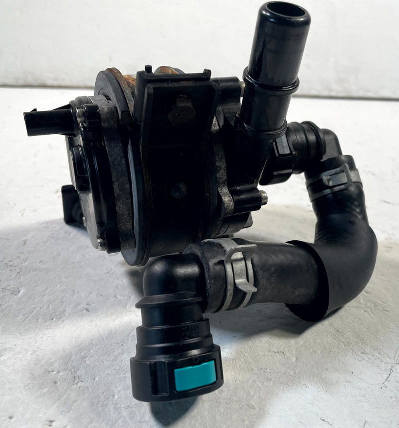 Load image into Gallery viewer, 2022-2024 HYUNDAI IONIQ 5 DRIVE MOTOR INVERTER COOLER COOLING WATER PUMP #114050
