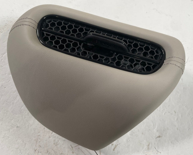 Load image into Gallery viewer, 2023 - 2026 HONDA HR-V FRONT DASH LEFT OUTER AIR VENT GRILLE 2.0L # 112662
