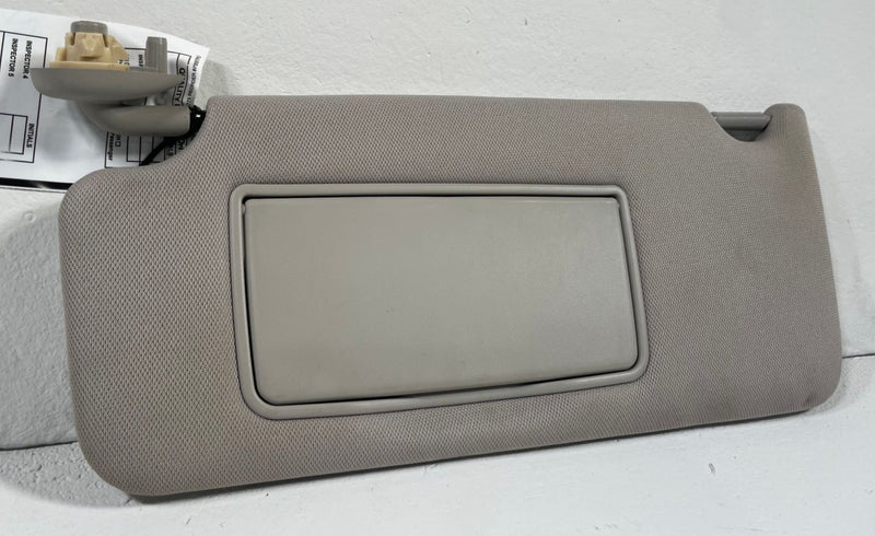 Load image into Gallery viewer, 2023 - 2026 HONDA HR-V LX FRONT LEFT DRIVER SIDE SUNVISOR SUN VISOR 2.0L #112641
