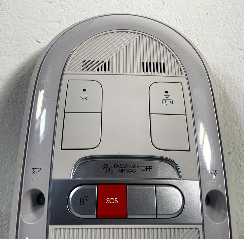 Load image into Gallery viewer, 2022-2024 HYUNDAI IONIQ 5 ROOF OVERHEAD CONSOLE DOME LIGHT LAMP SWITCH # 114046

