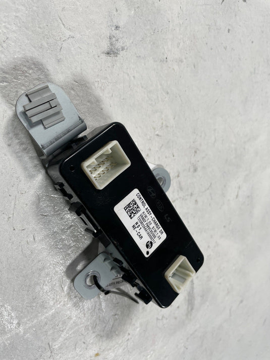 2022-2024 HYUNDAI IONIQ 5 CHARGER DOOR CONTROL MODULE UNIT 863C3-GI000