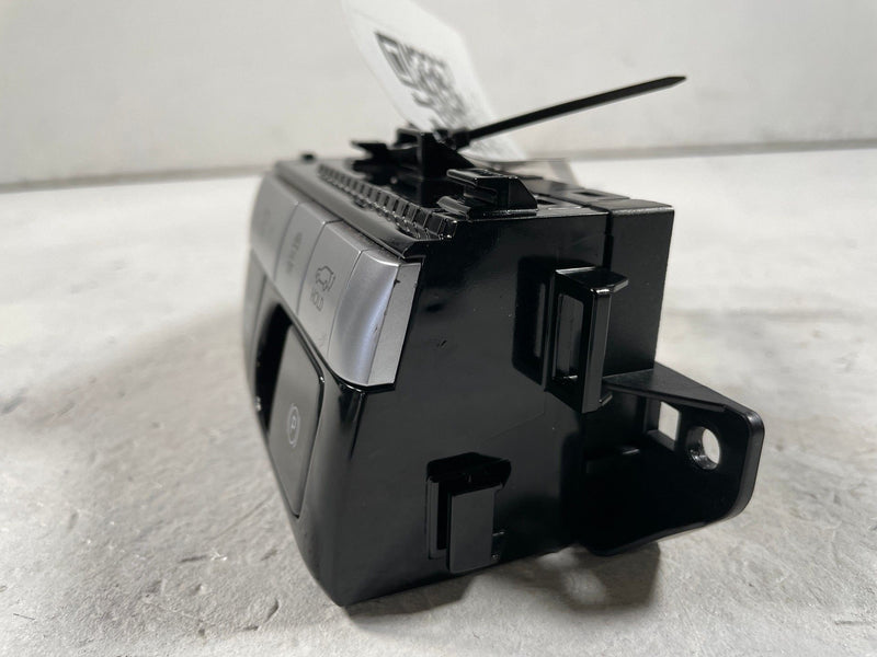 Load image into Gallery viewer, 2022-2024 HYUNDAI IONIQ 5 DASH TRACTION &amp; PARK PARKING CONTROL SWITCH # 108553
