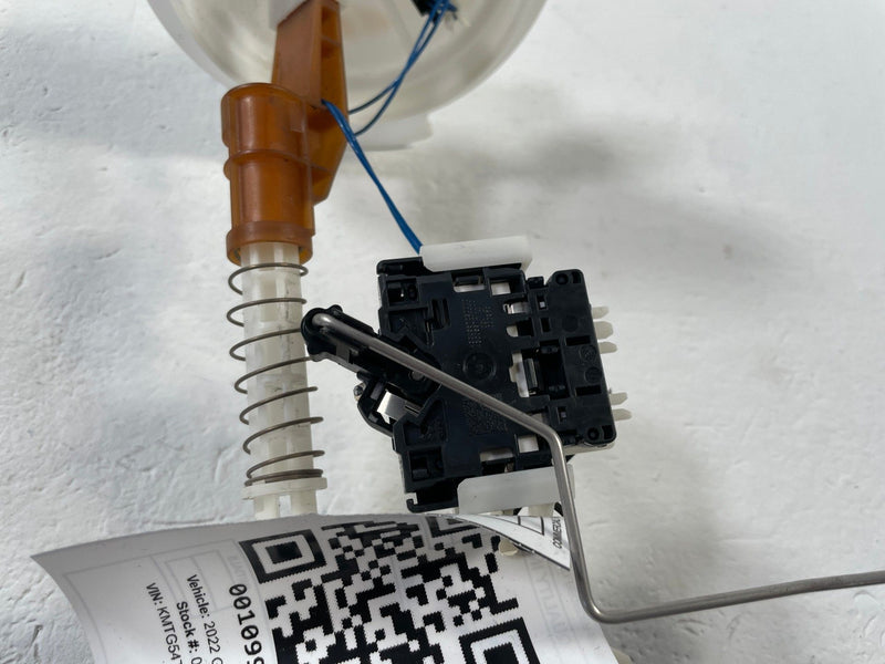 Load image into Gallery viewer, 2021 - 2025 GENESIS G70 FUEL GAS TANK PUMP SENDING UNIT LEVEL SENSOR # 109979

